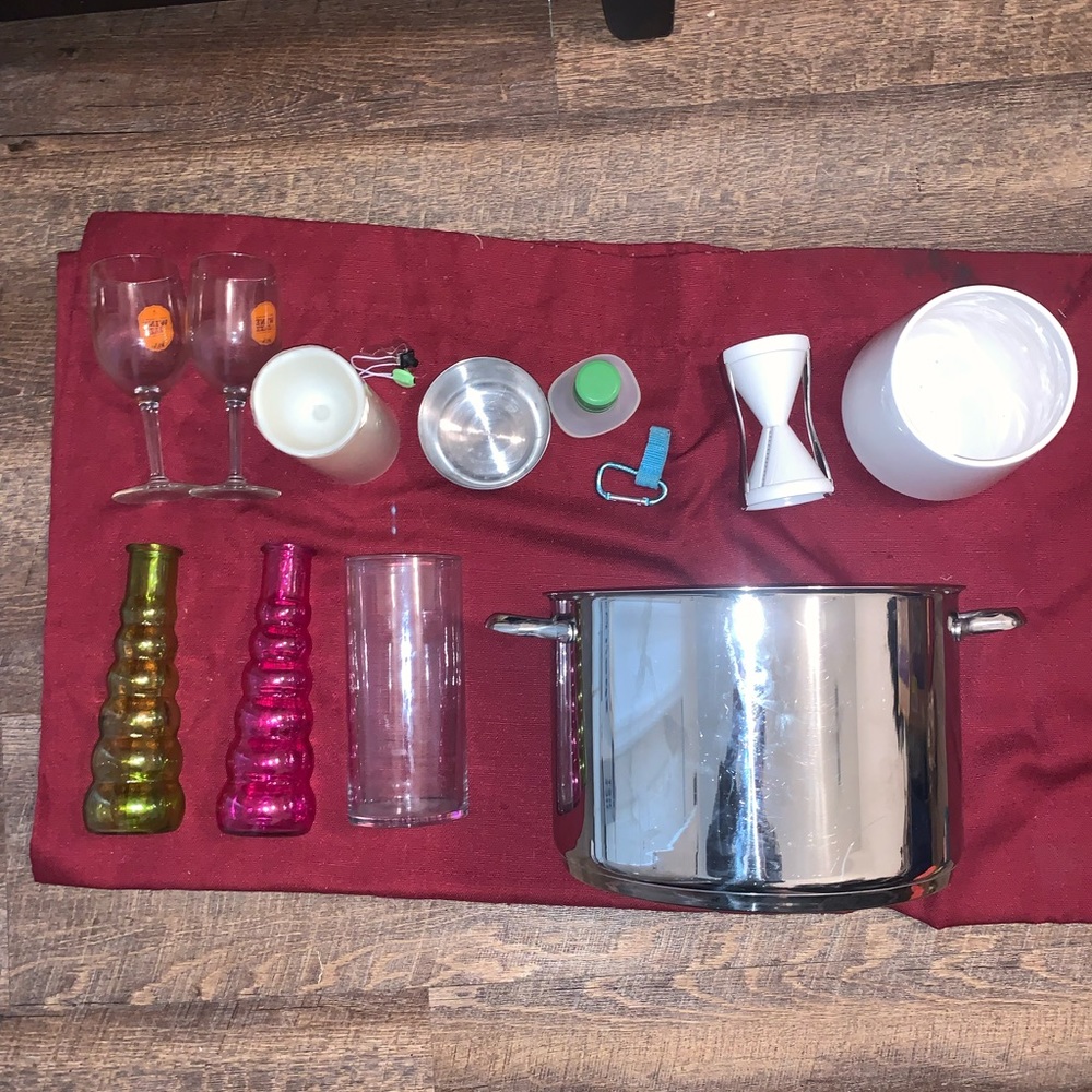 Home Vase/ miscellaneous Lot